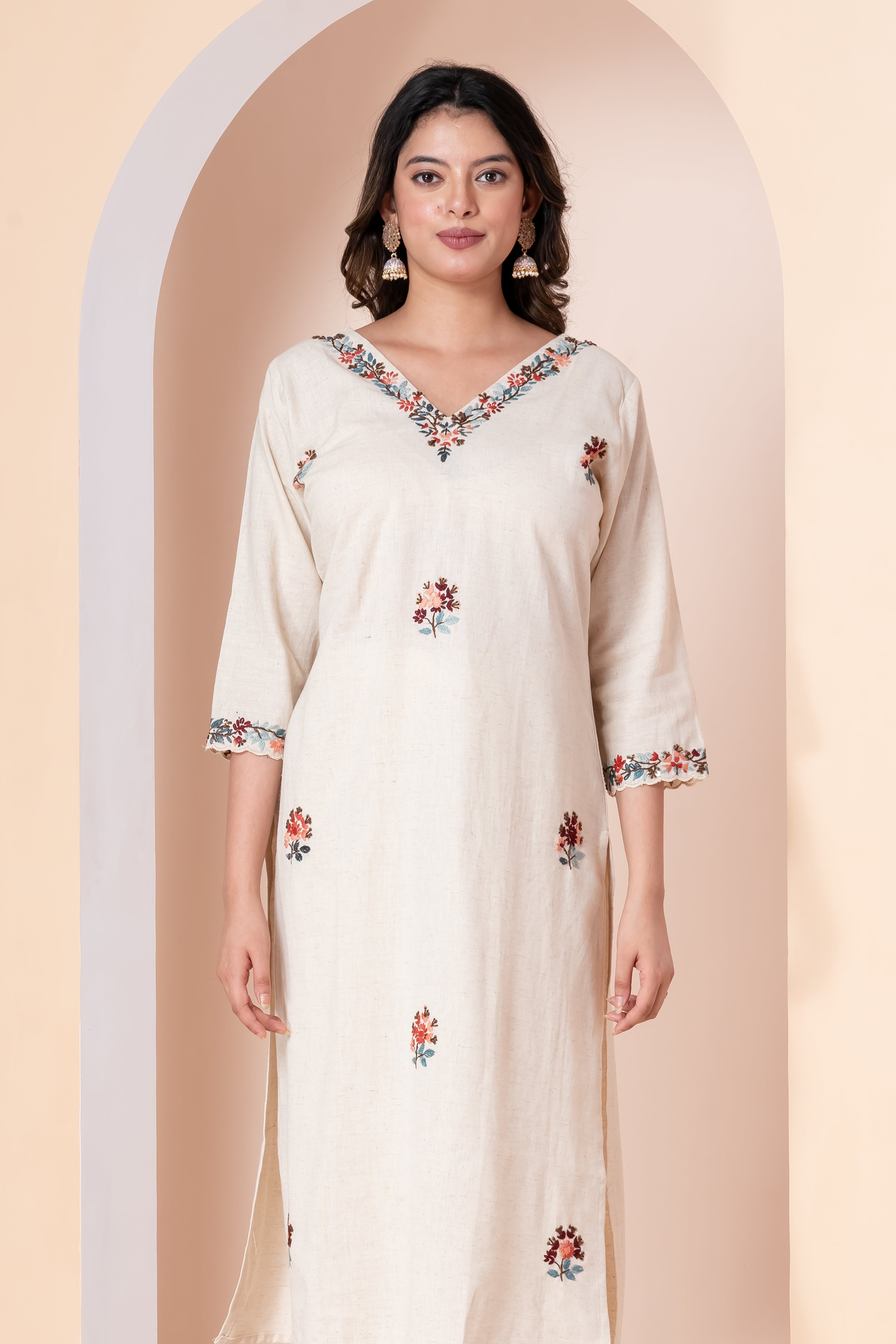 Off-White Floral Embroidered Kurti Set with Pant