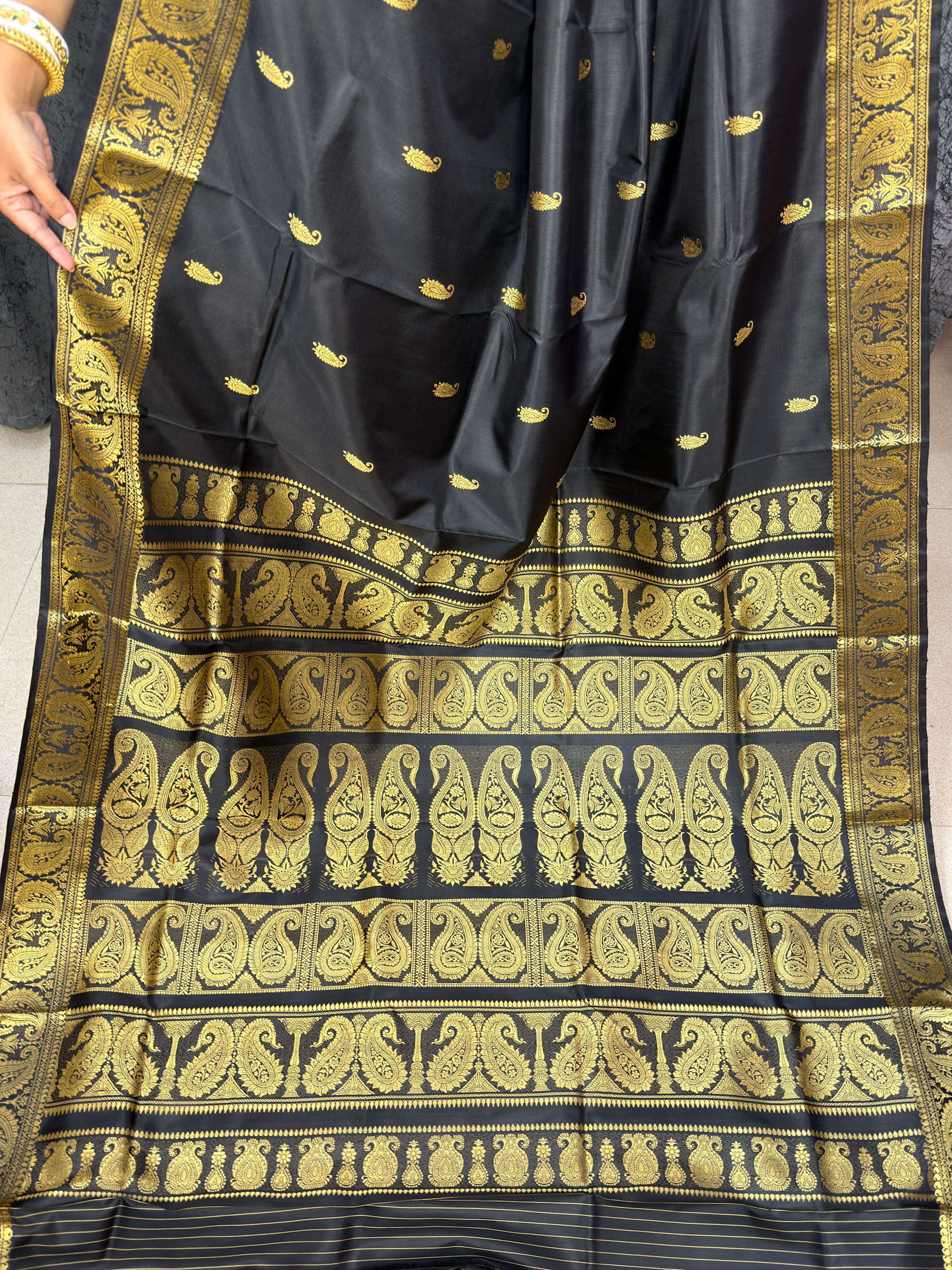 Traditional Baluchuri
