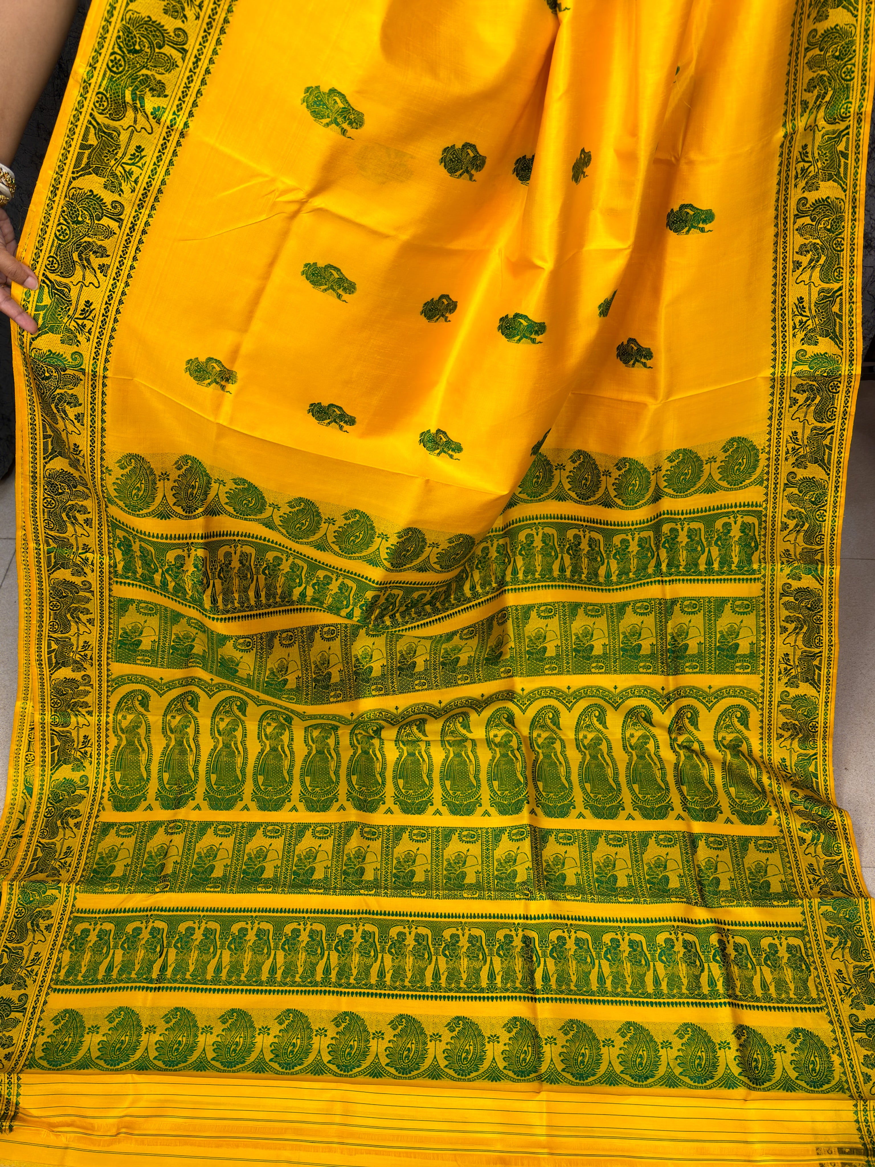Traditional Baluchuri