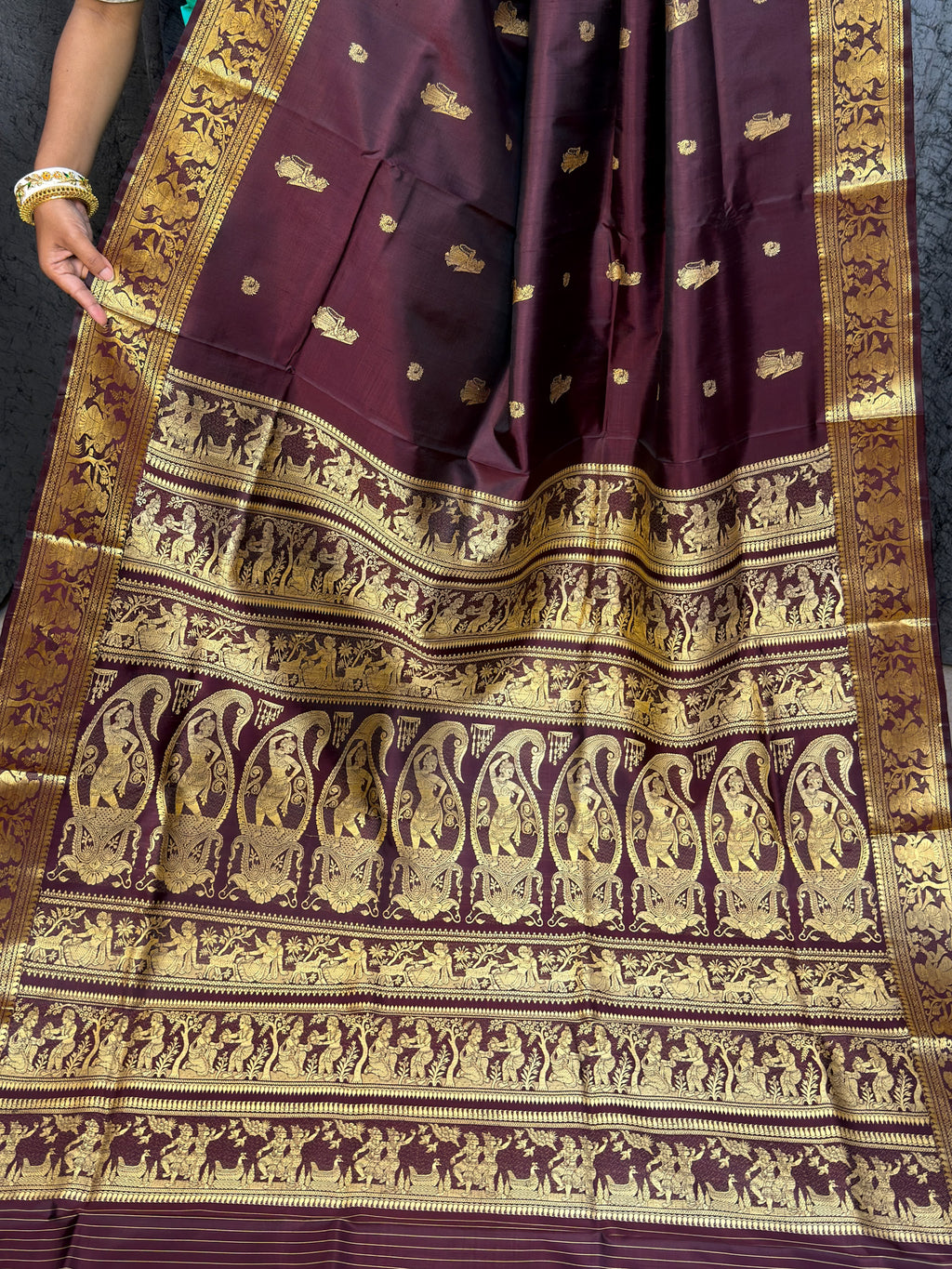 Traditional Baluchuri