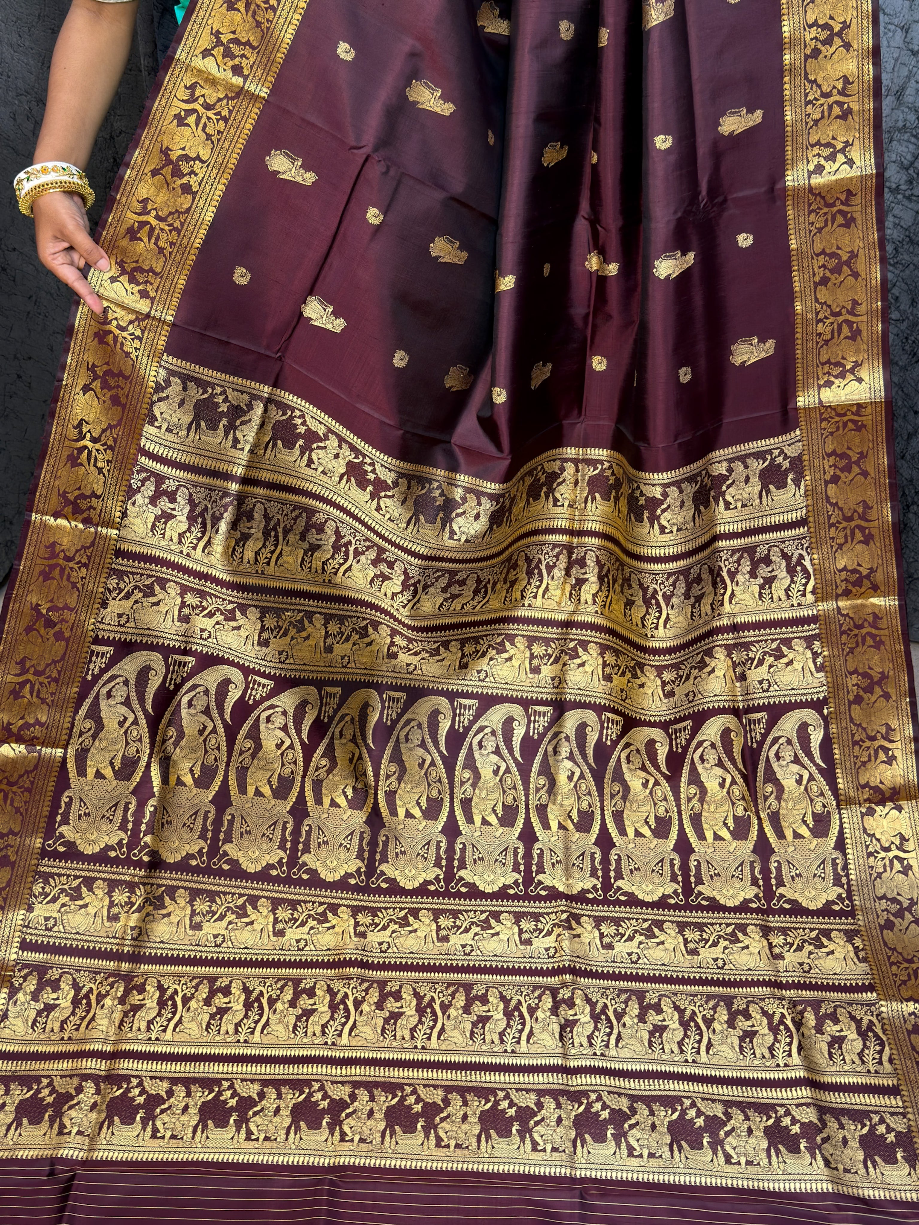 Traditional Baluchuri